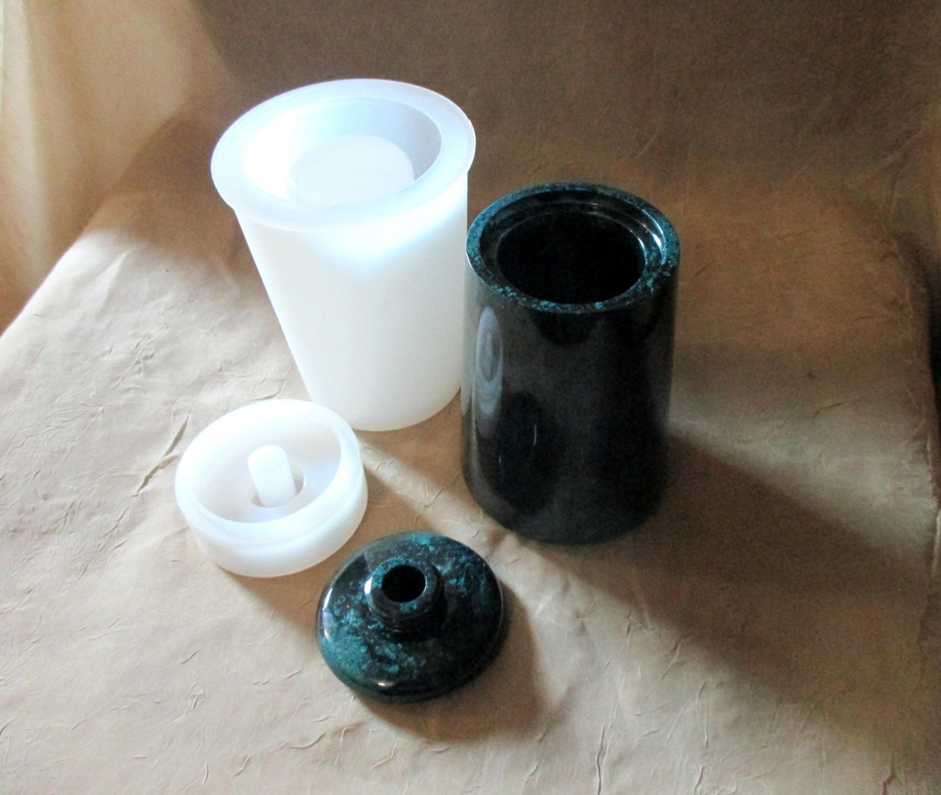 Mold - Large Bottle Casting Mold - for Epoxy, Clay or other casting medium - Lotion, Soap, or Shampoo - Decorative Bottle