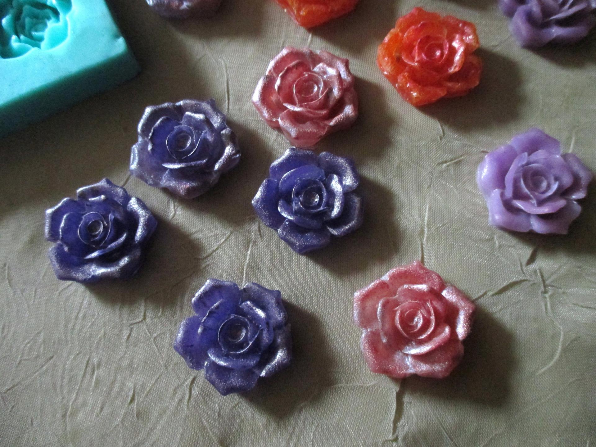 Small Floral Mold - Roses - for Resin, Clay, Casting and Baking, or for Soap or wax embeds